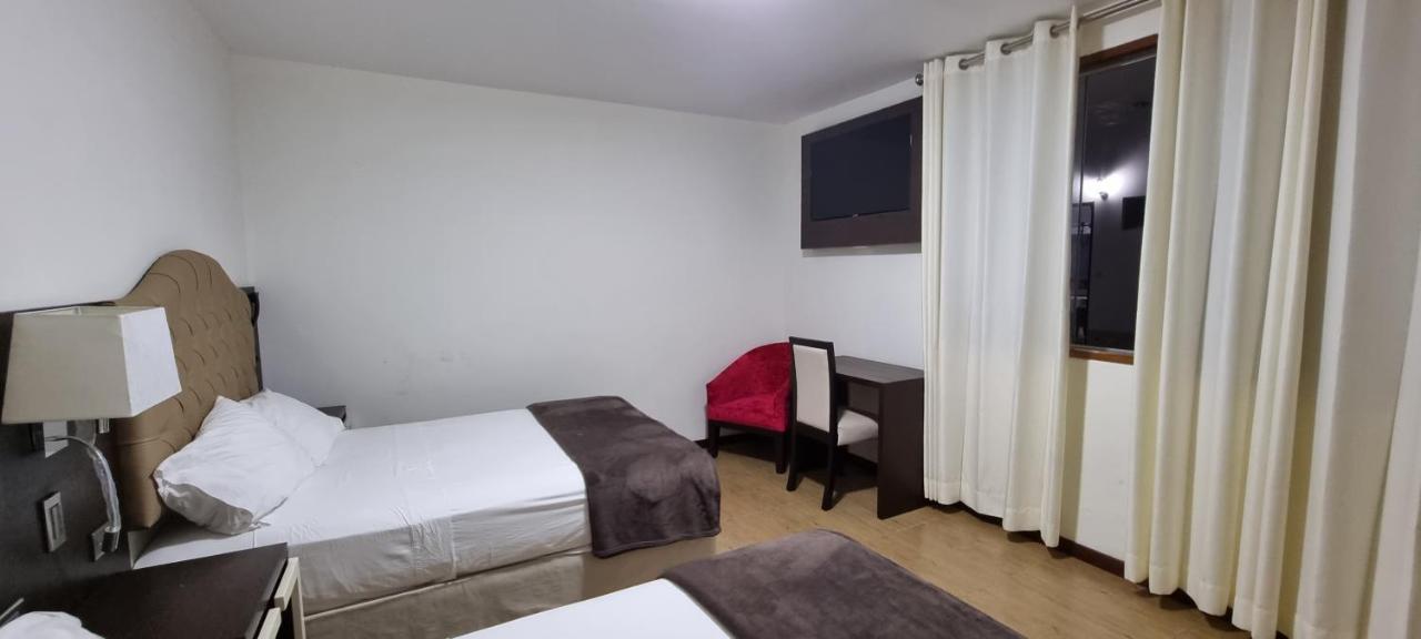 Hotel Imperio Real Trujillo Exterior foto